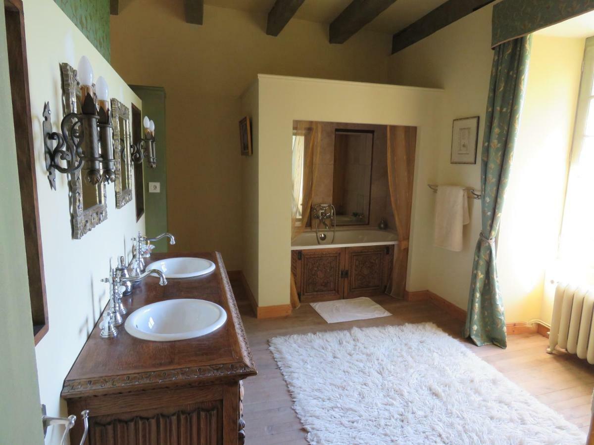 Chateau De Gaubert Bed & Breakfast Terrasson Dış mekan fotoğraf