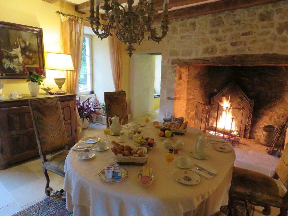 Chateau De Gaubert Bed & Breakfast Terrasson Dış mekan fotoğraf